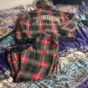 Jordan Set - Red, Green, and Black